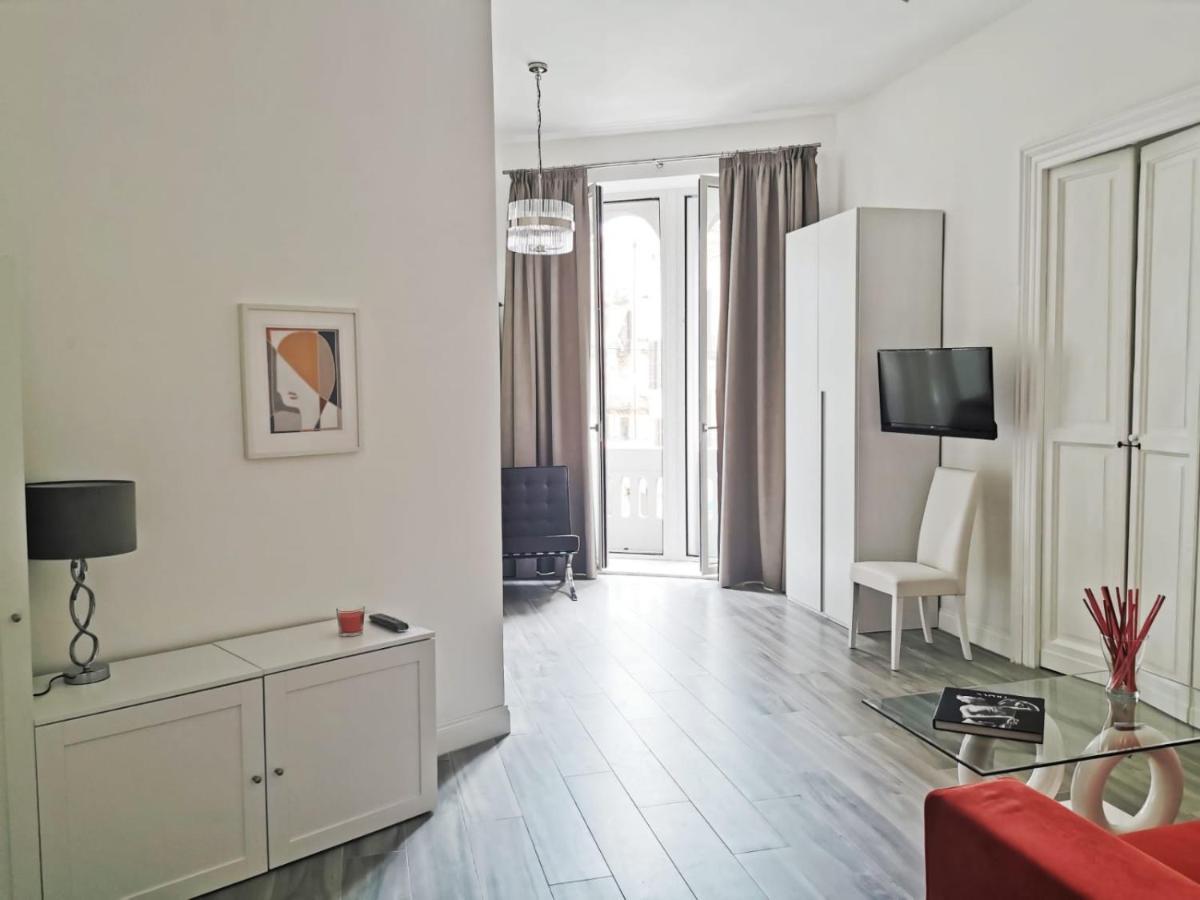 Duomo Platinum Apartments Nápoles Habitación foto