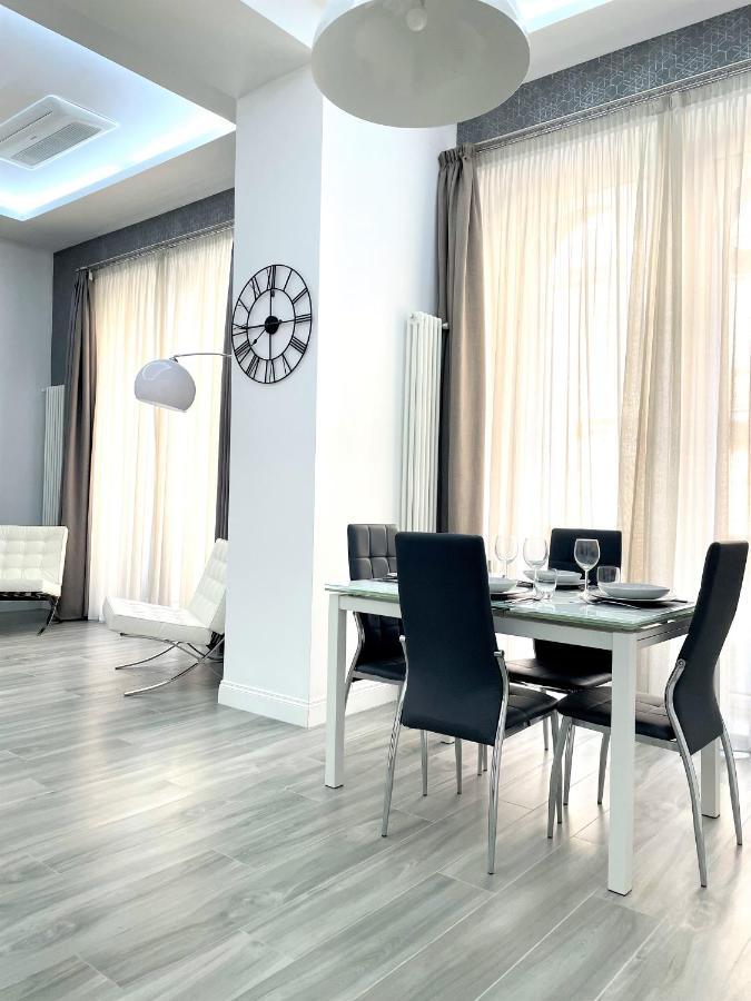 Duomo Platinum Apartments Nápoles Exterior foto